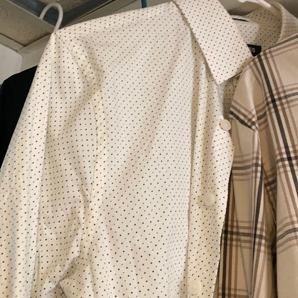 Button downs 4 - Picture 4 of 5